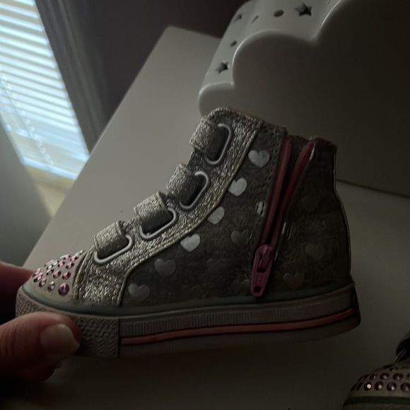 Great for Halloween night or for fall festivals, Light up twinkle toes!.. - Picture 5 of 7